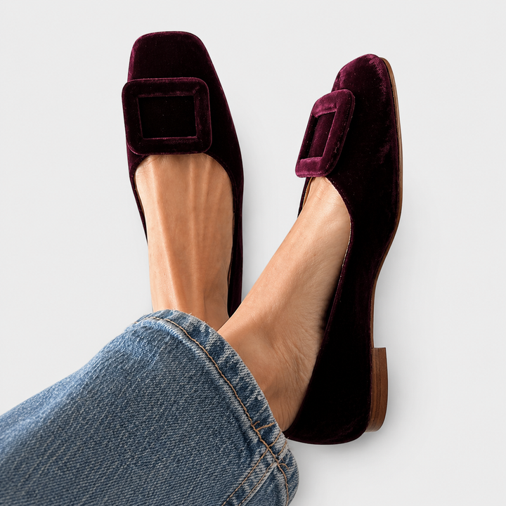 Noë™ | Swedish Leather Moccasins with Design