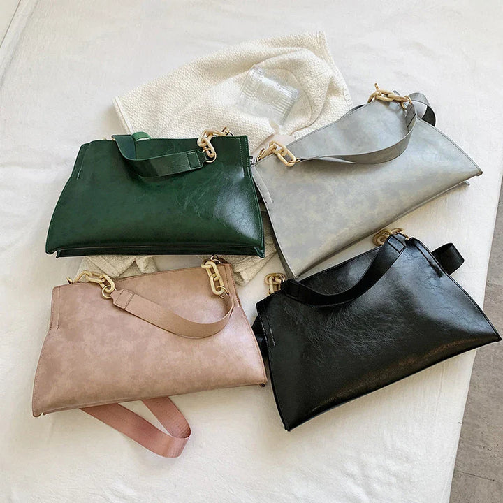 Elegant Soft Leather Shoulder Bag | Borsa capiente alla moda