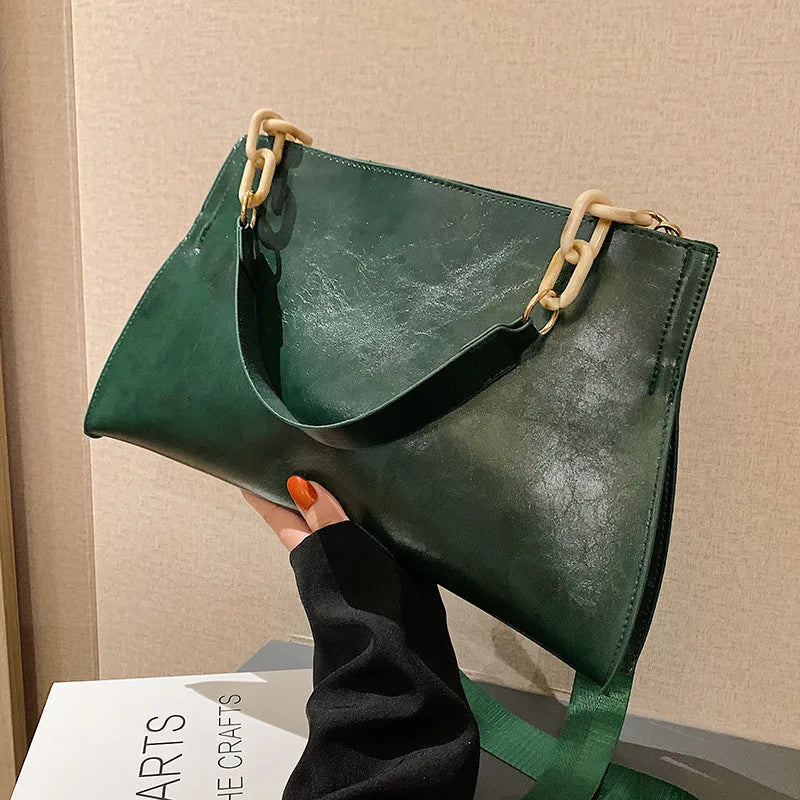 Elegant Soft Leather Shoulder Bag | Borsa capiente alla moda