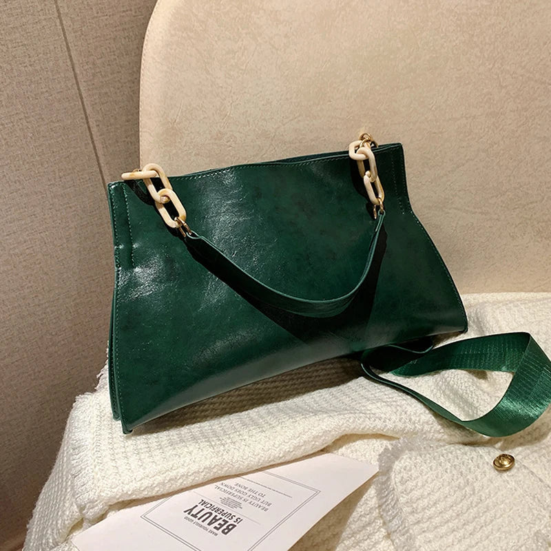 Elegant Soft Leather Shoulder Bag | Borsa capiente alla moda