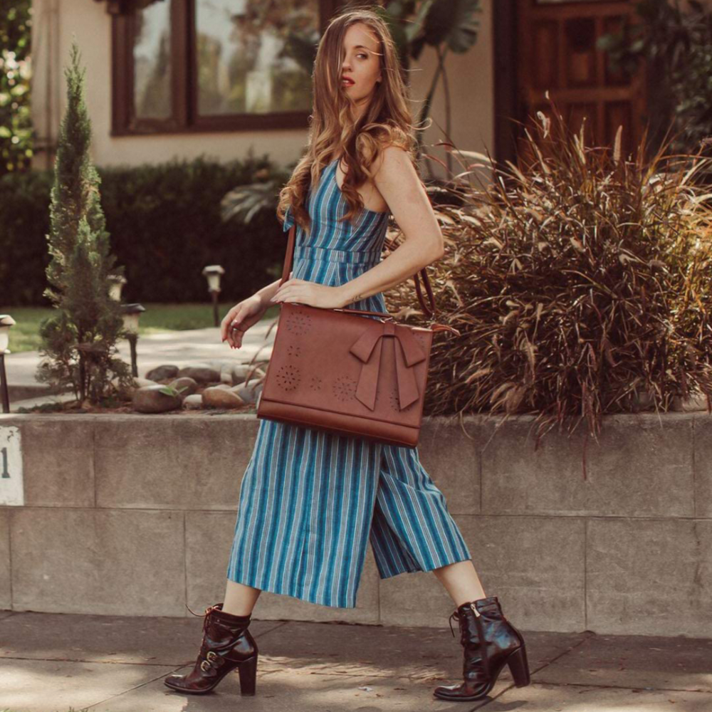 Borsa a mano elegante con fiocco