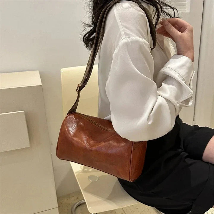 Boston Handbag in Chic Vintage PU Leather | Trendy Crossbody Bag